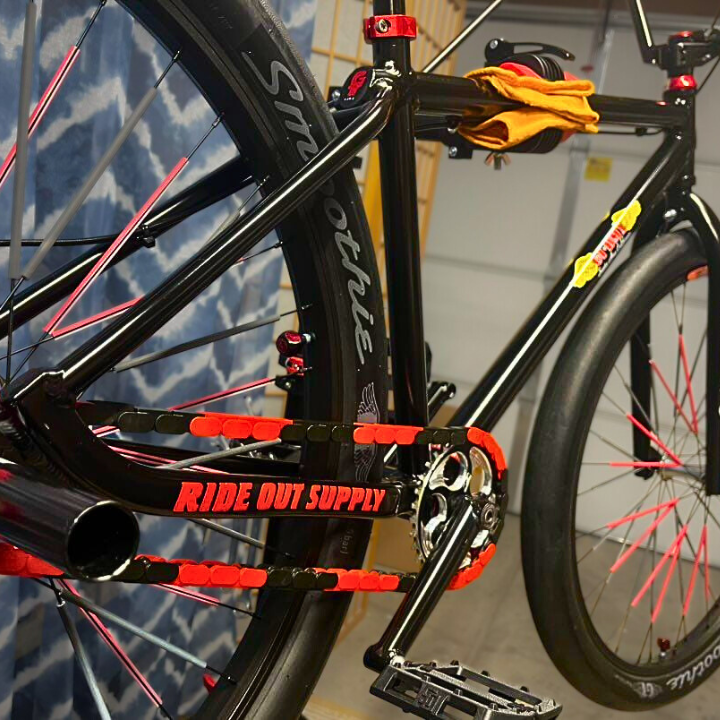 Black & Red Chain Caps