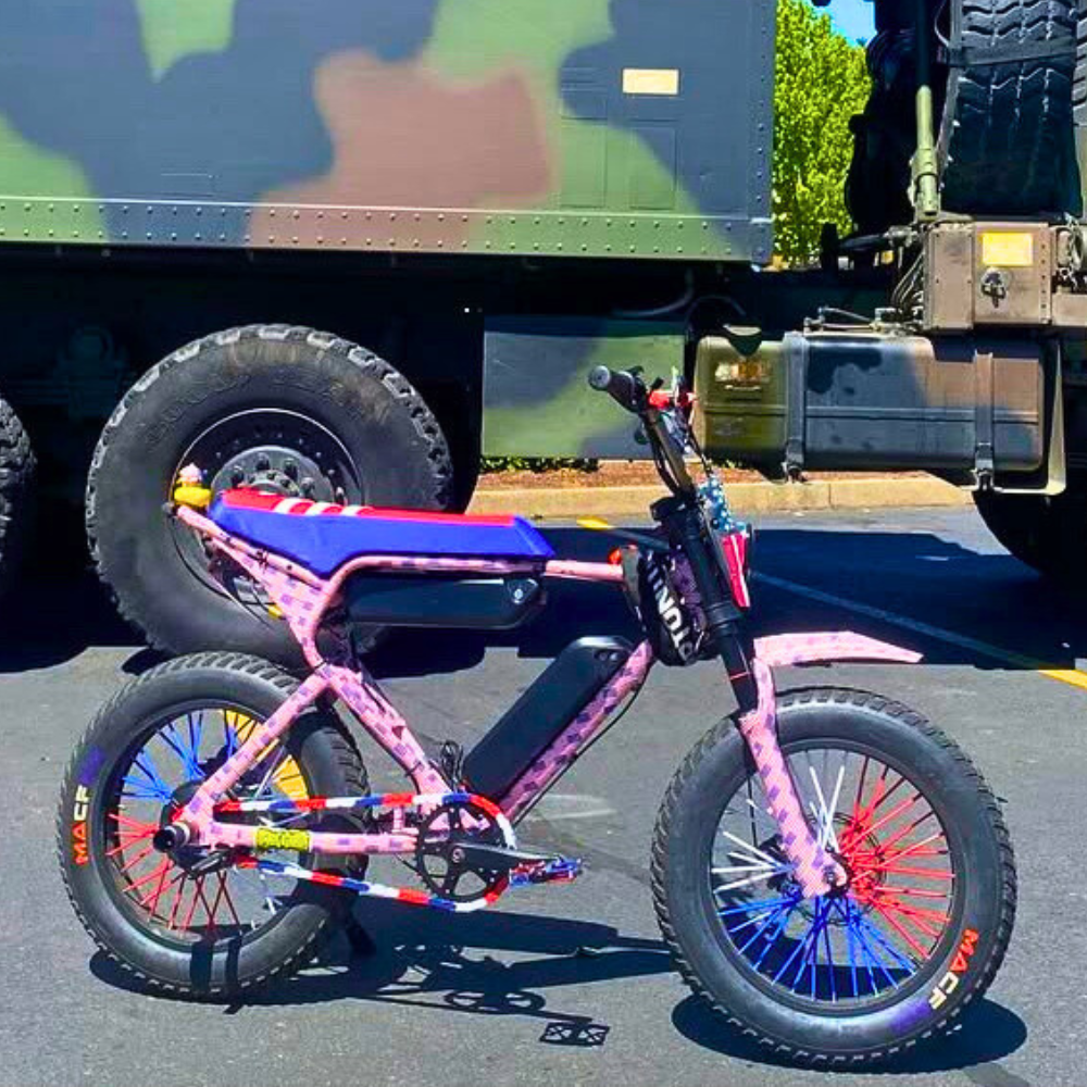 Insane Chains red, white, and blue snap-on bike chain caps on Macfox e-bike, custom patriotic bike mod.