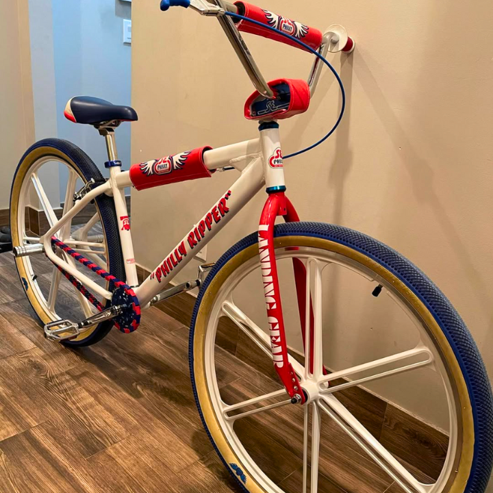 Red & Blue Chain Caps