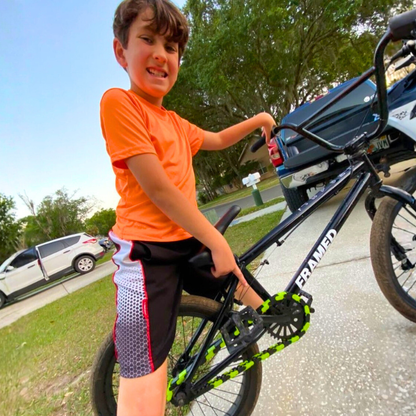 Black & Green Chain Caps