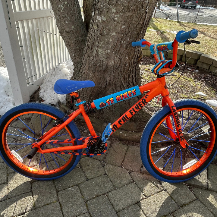 Blue & Orange Chain Caps