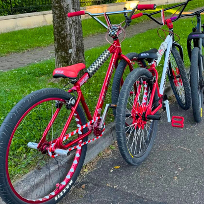 BMX Bikes Red – White & Red Two Tone Insane Chains (56 or 35 Piece)