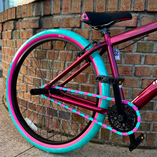 Bike Gifts for Girls – Teal & Pink Two Tone Insane Chains on a stylish bicycle.
