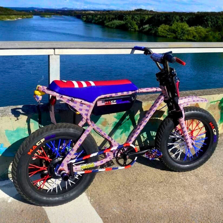 Red White & Blue Chain Caps